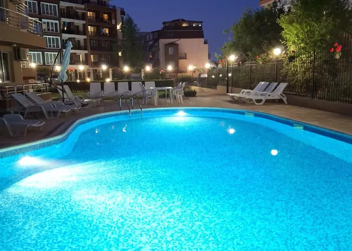 Sineva Апартамент *