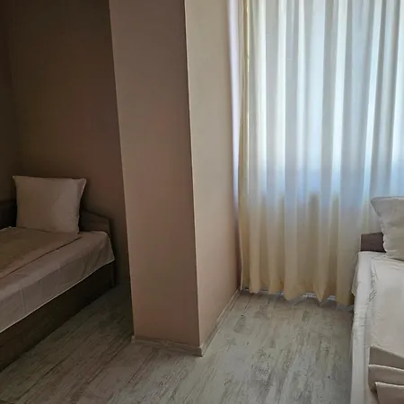 Sineva Апартамент *